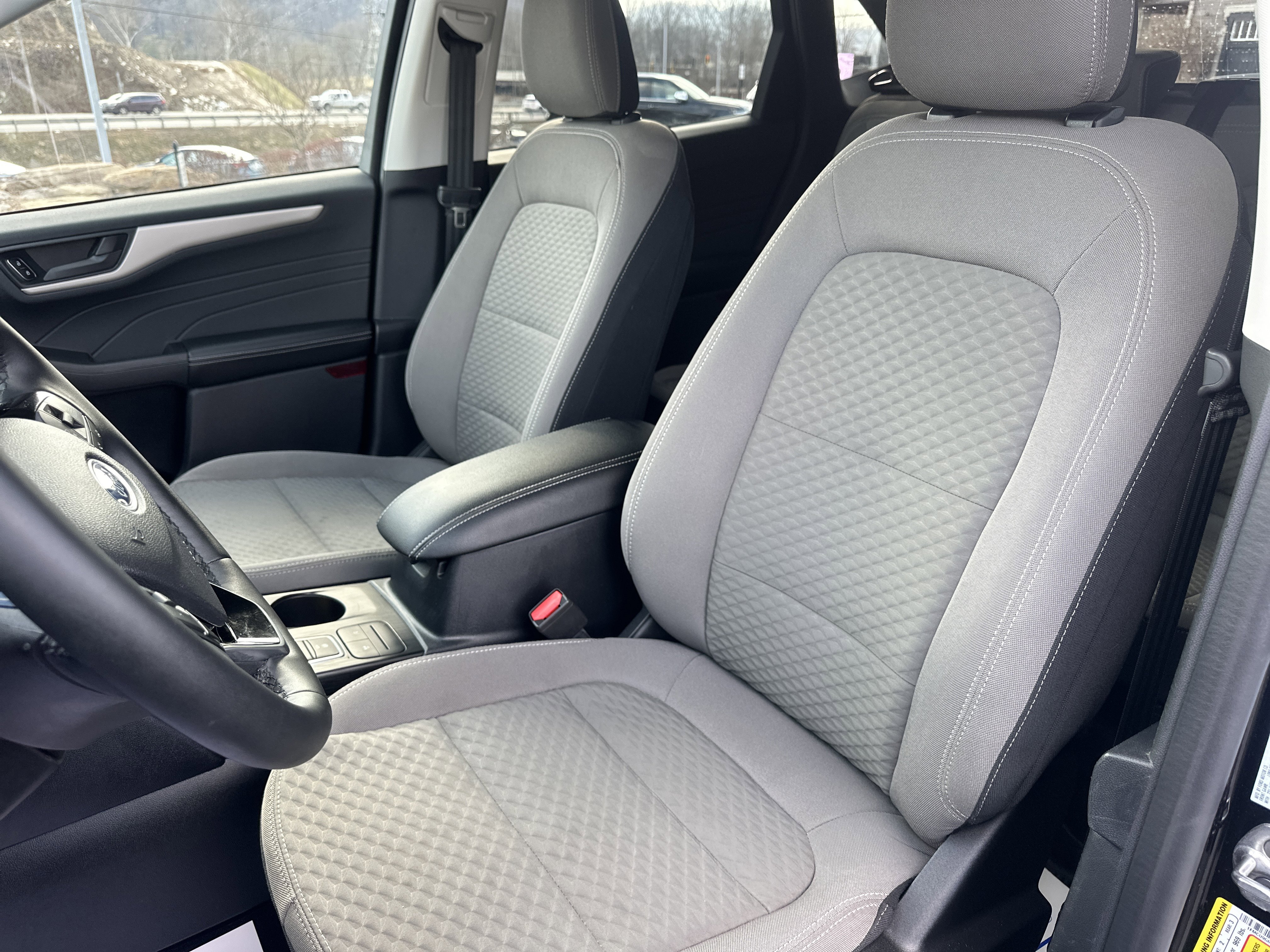 Used 2022 Ford Escape SE w/ Convenience Package image 18