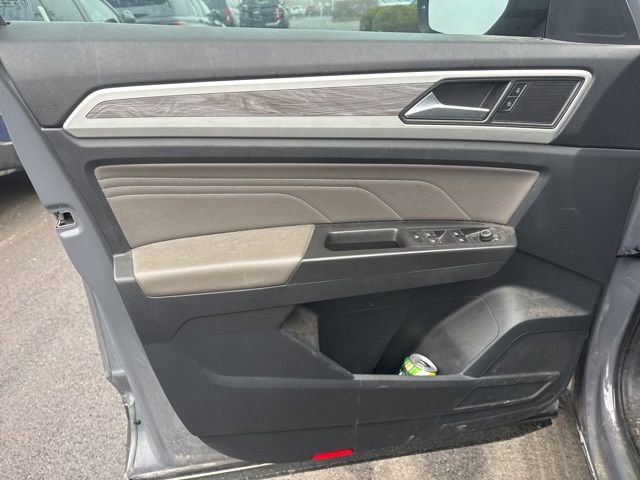 Used 2022 Volkswagen Atlas Cross Sport SE image 8