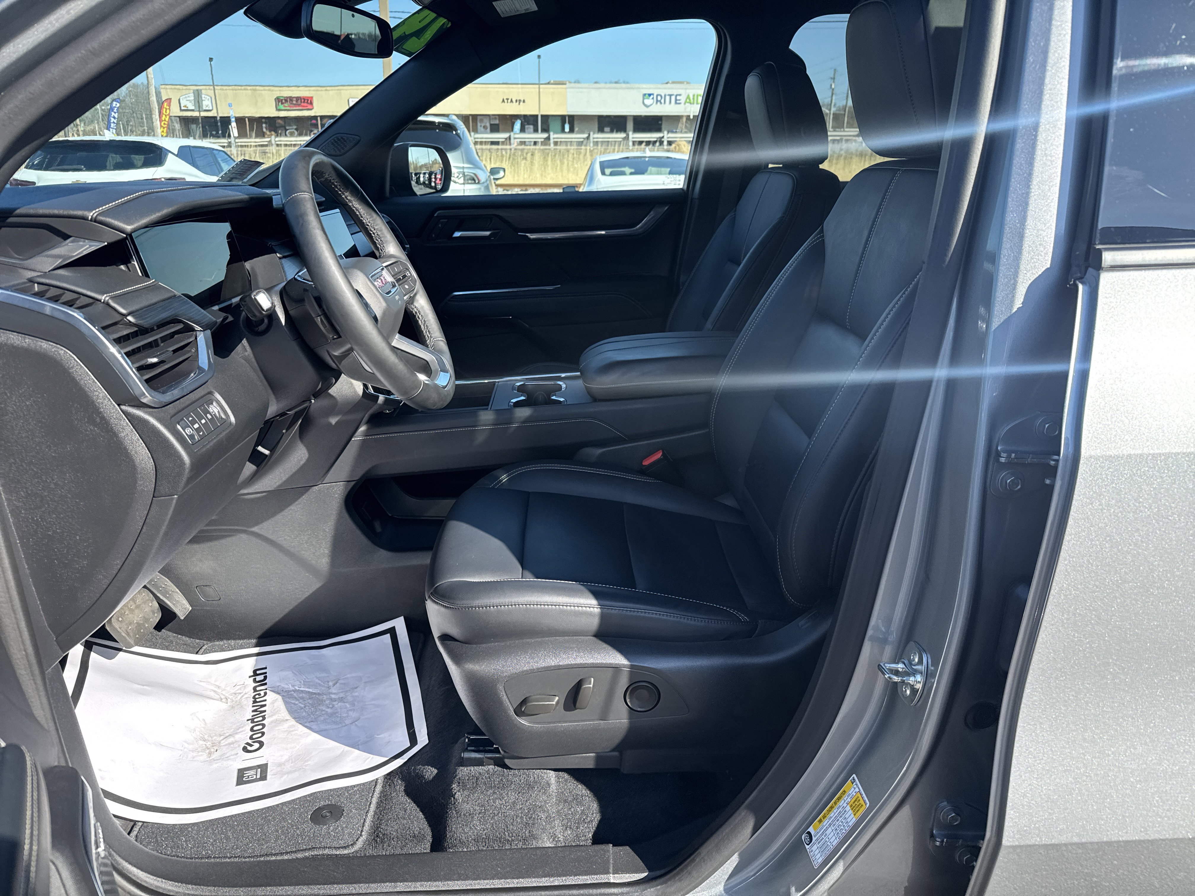 Used 2024 GMC Acadia Elevation w/ LPO, Floor Liner Package image 12