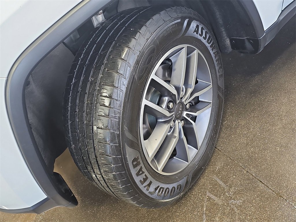 Used 2021 Jeep Grand Cherokee Limited w/ Sun & Sound Group image 32