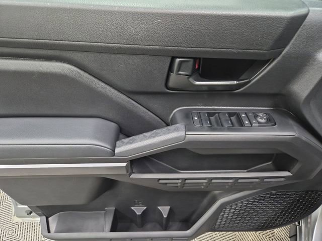Used 2025 Toyota Tacoma SR5 AWD/4WD image 14