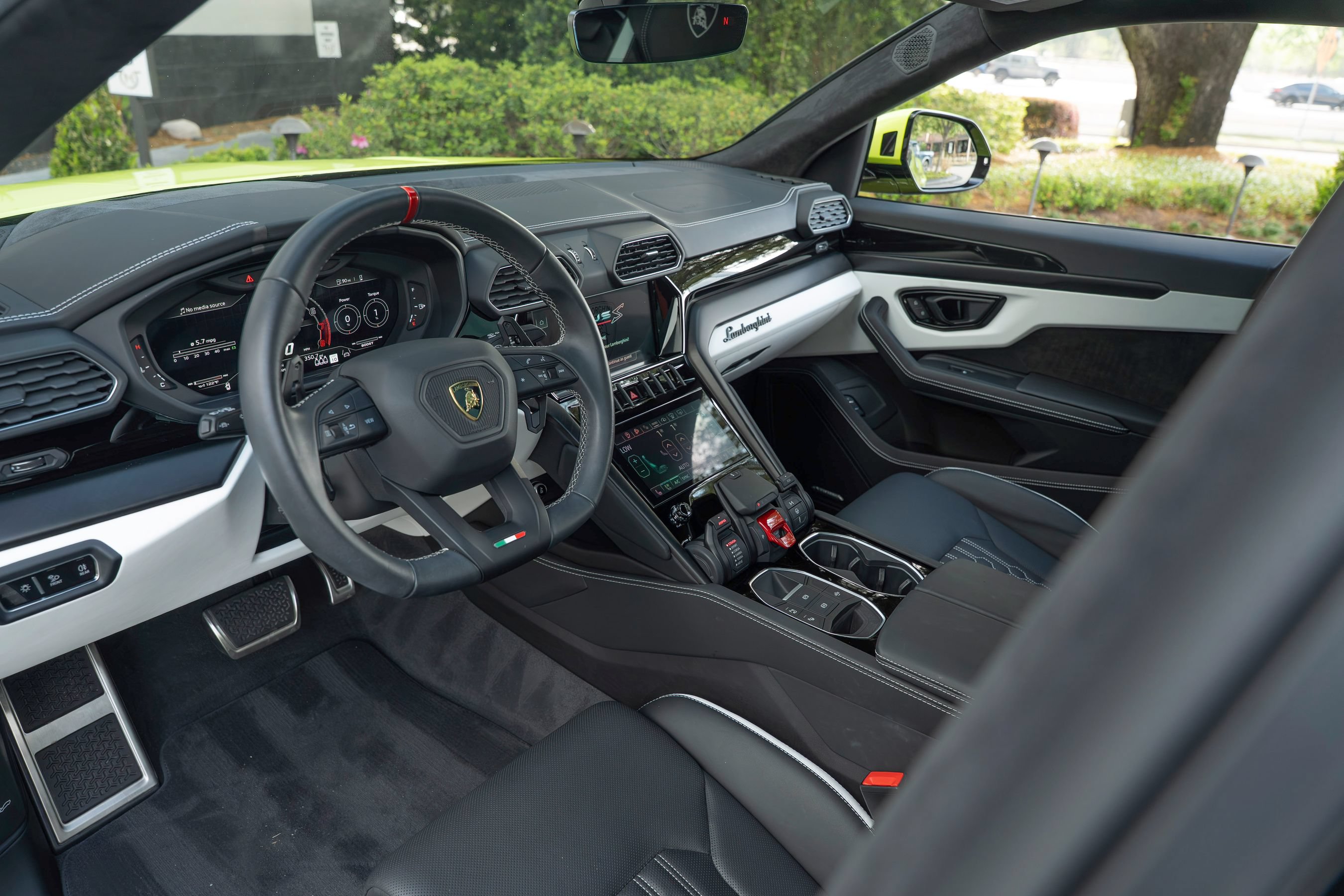 Used 2023 Lamborghini Urus S AWD/4WD image 8