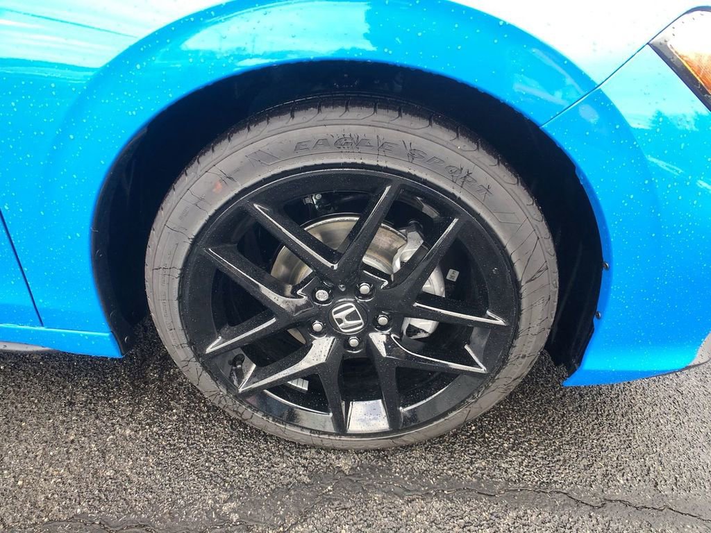 Used 2025 Honda Civic Sport image 10