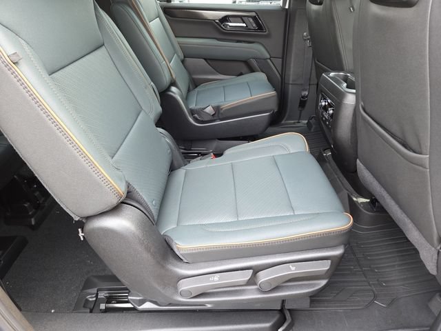 New 2026 GMC Yukon XL AT4 w/ AT4 Premium Plus Package AWD/4WD image 24