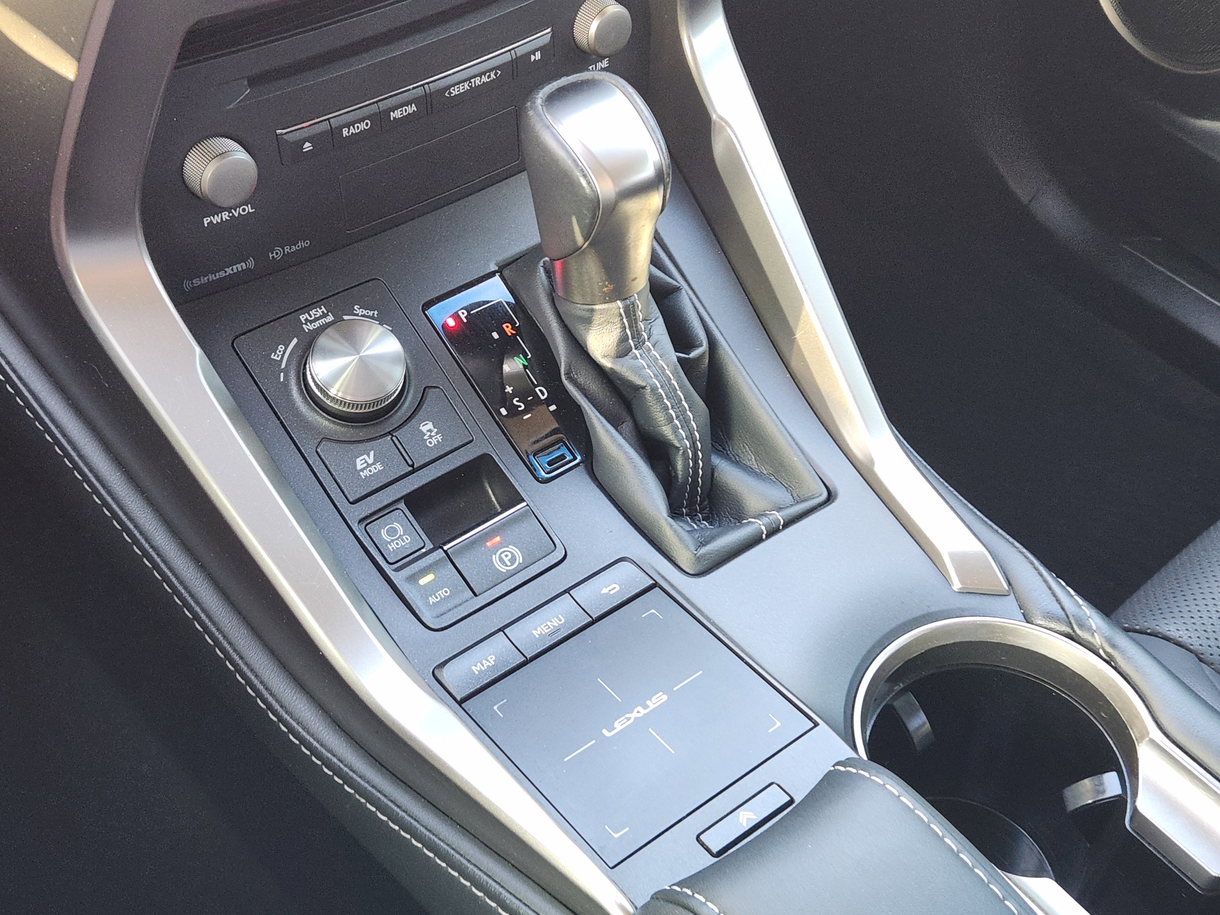 Used 2018 Lexus NX 300h AWD image 27