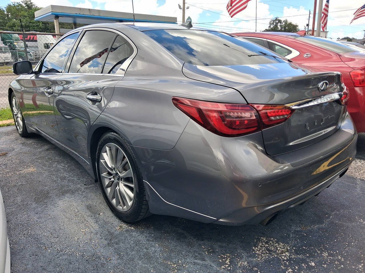 Used 2019 INFINITI Q50 Luxe w/ Essential Package (3.0T Luxe) RWD image 2
