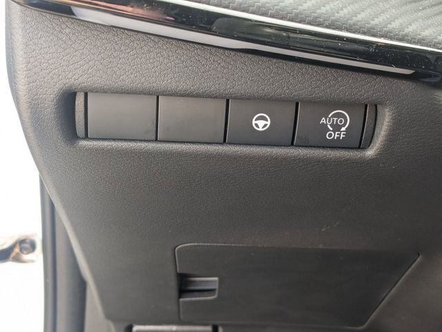 Used 2025 Nissan Kicks SR image 16