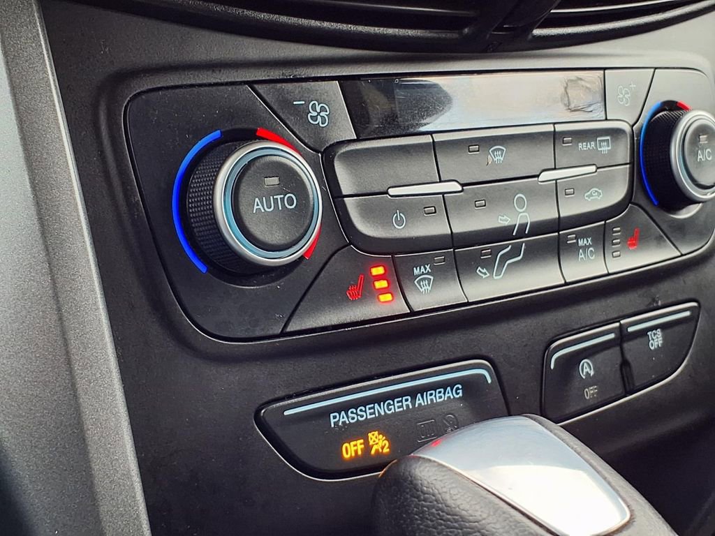 Used 2019 Ford Escape SEL image 5