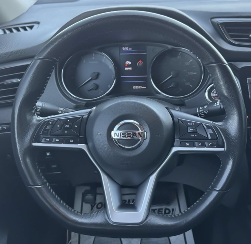 Used 2020 Nissan Rogue SV AWD/4WD image 18