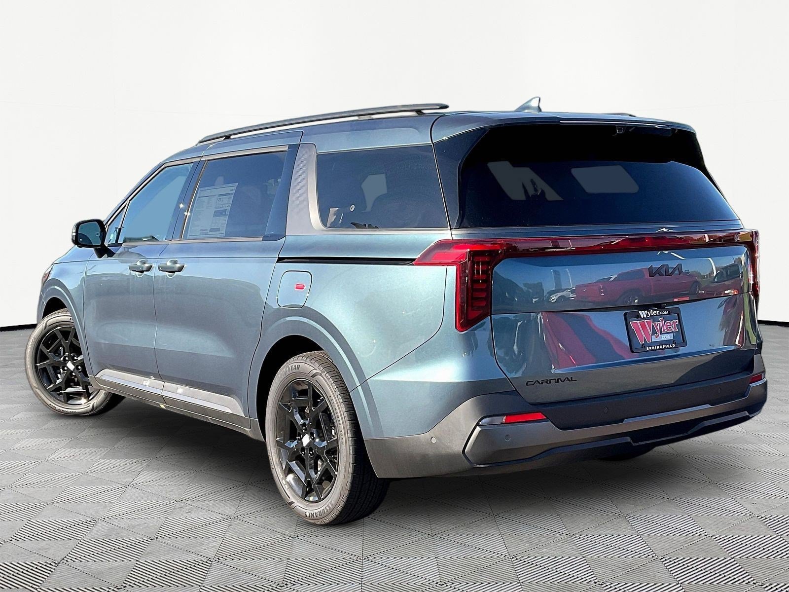 New 2027 Kia Carnival SX Prestige FWD image 4
