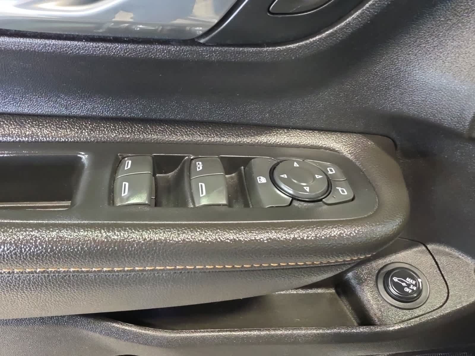 Used 2019 GMC Terrain SLT w/ Preferred Package AWD/4WD image 22