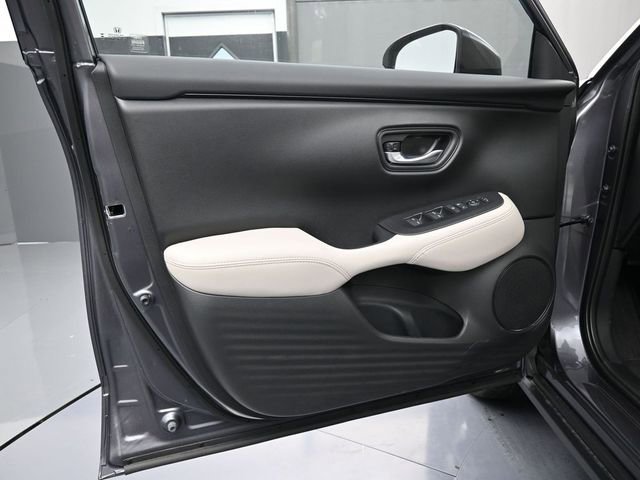 Certified 2026 Honda HR-V LX image 3