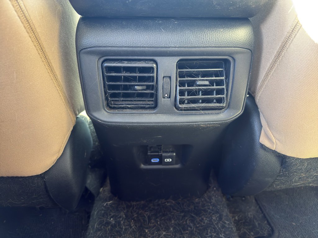 Used 2022 Toyota RAV4 XLE image 22