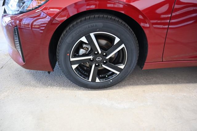 Used 2024 Nissan Sentra SV FWD image 30