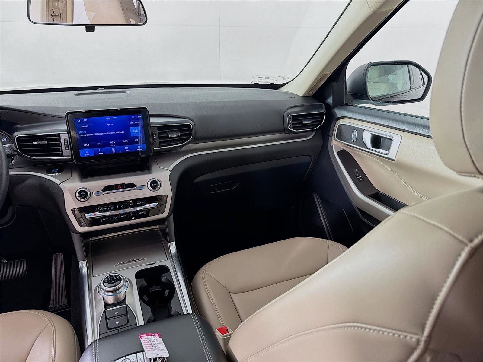 Used 2022 Ford Explorer XLT w/ Equipment Group 202A image 23