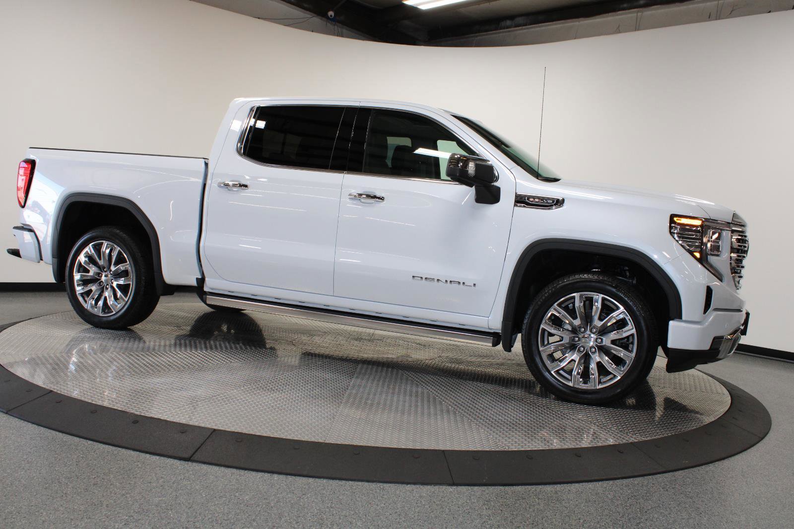 New 2026 GMC Sierra 1500 Denali image 13