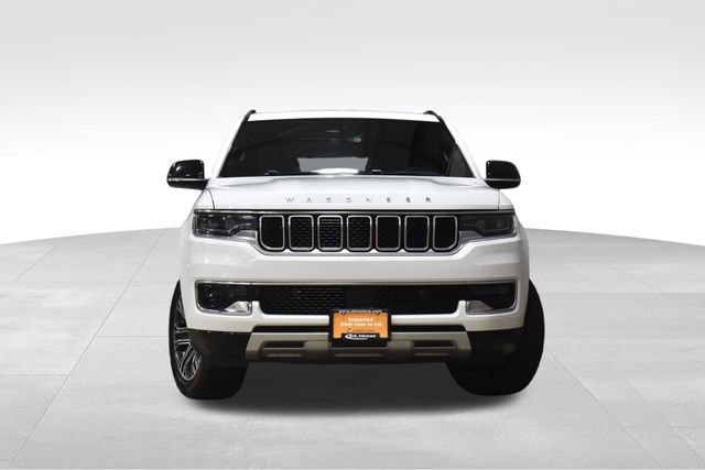 Certified 2024 Jeep Wagoneer Series II w/ Flexible Seating Group AWD/4WD image 5