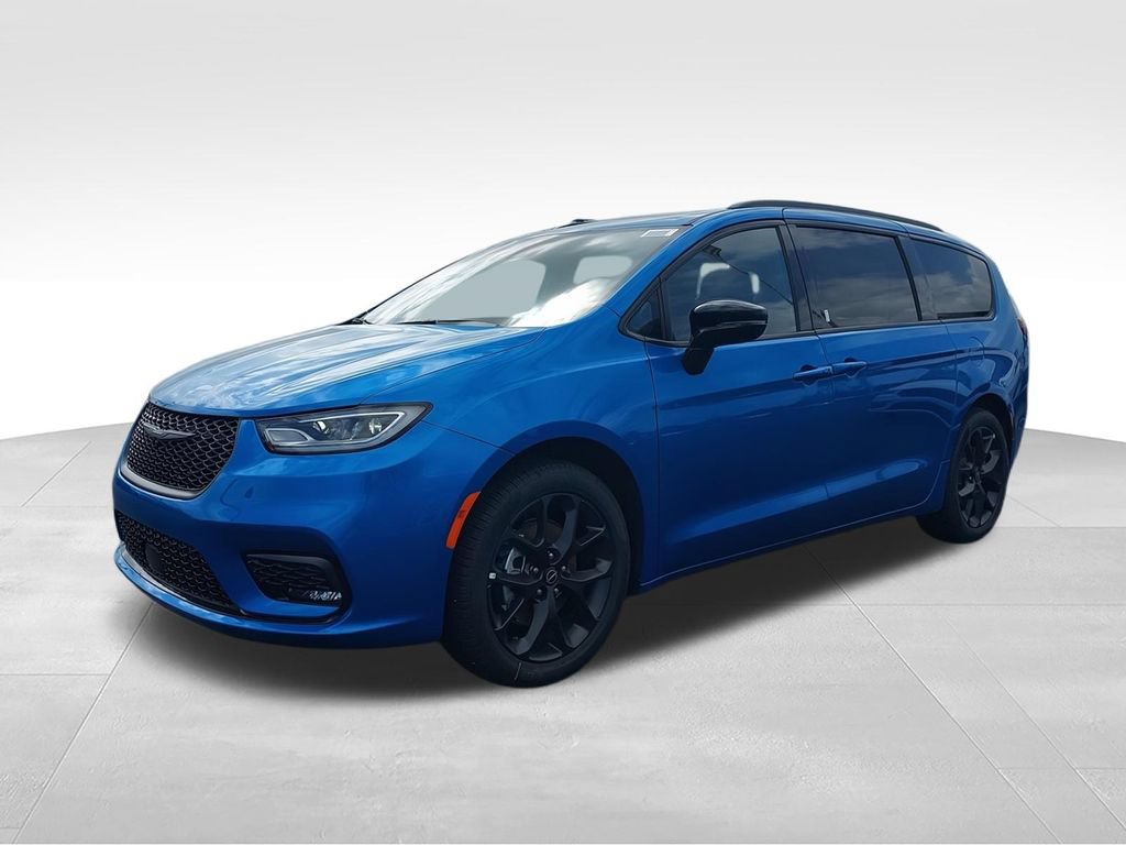 New 2026 Chrysler Pacifica Limited w/ S Appearance Package FWD image 4