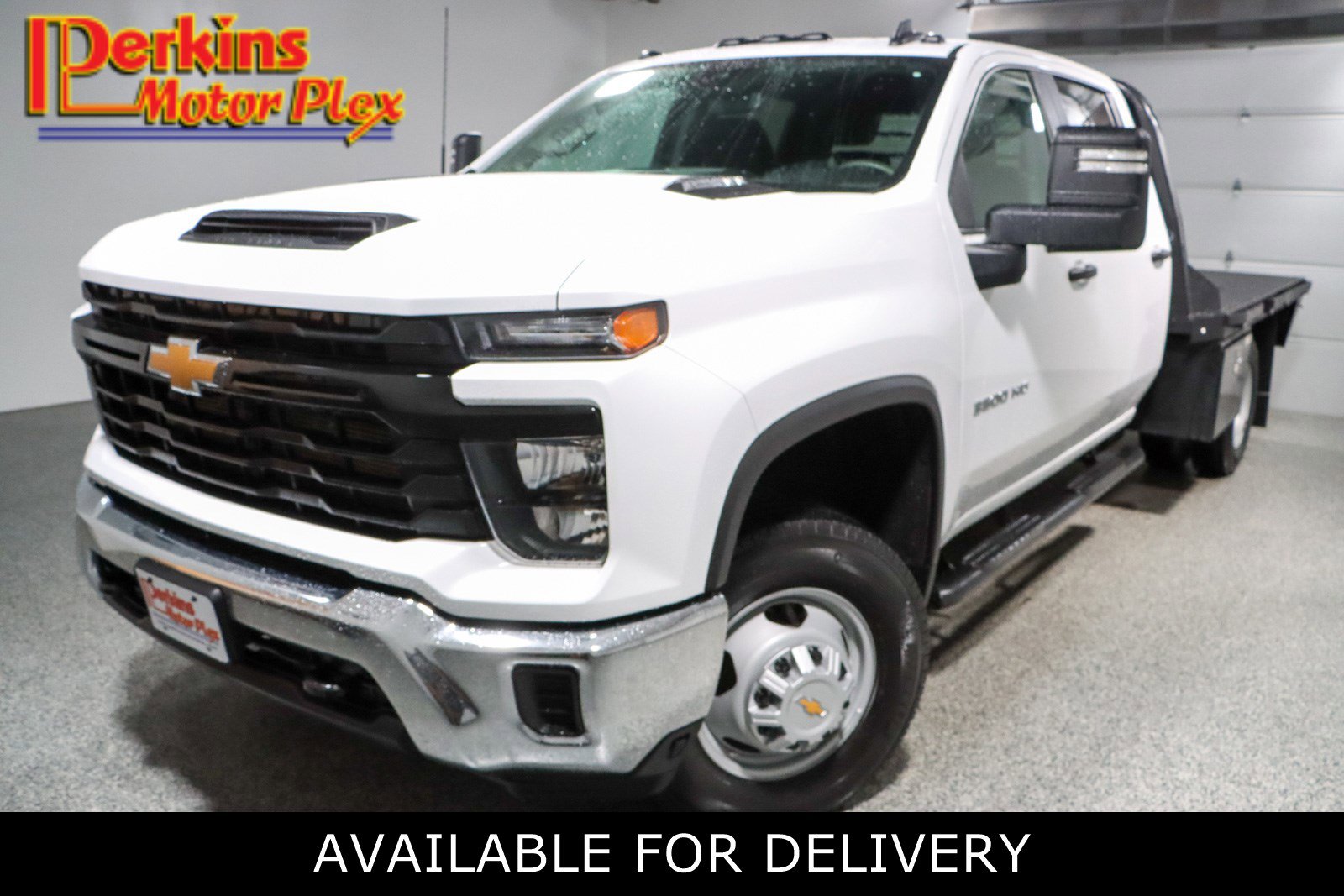 Used 2025 Chevrolet Silverado 3500 W/T w/ WT Convenience Package AWD/4WD image 1