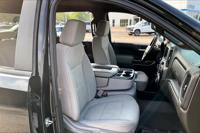 Used 2021 Chevrolet Silverado 1500 LT w/ LPO, Dark Essentials Package AWD/4WD image 30