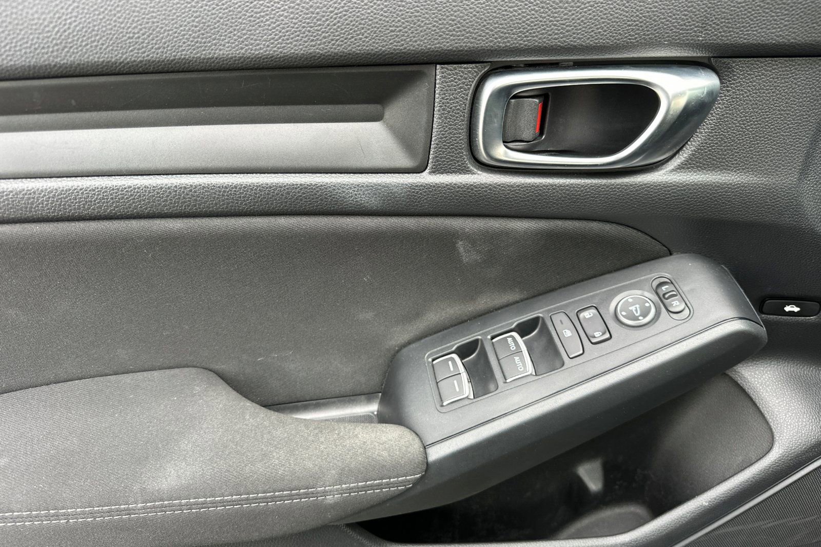 Used 2022 Honda Civic Sport image 8