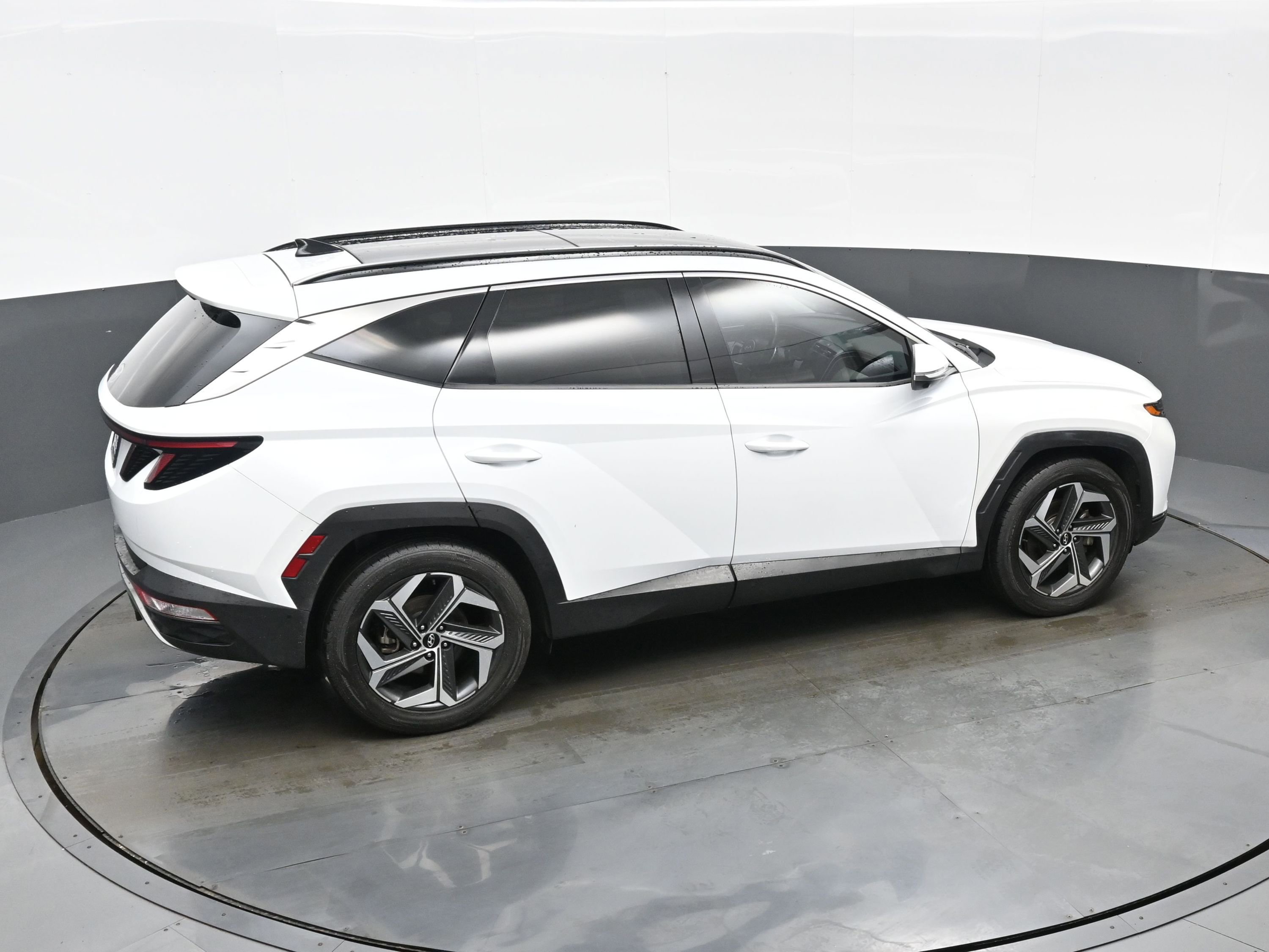 Certified 2022 Hyundai Tucson Limited FWD image 39