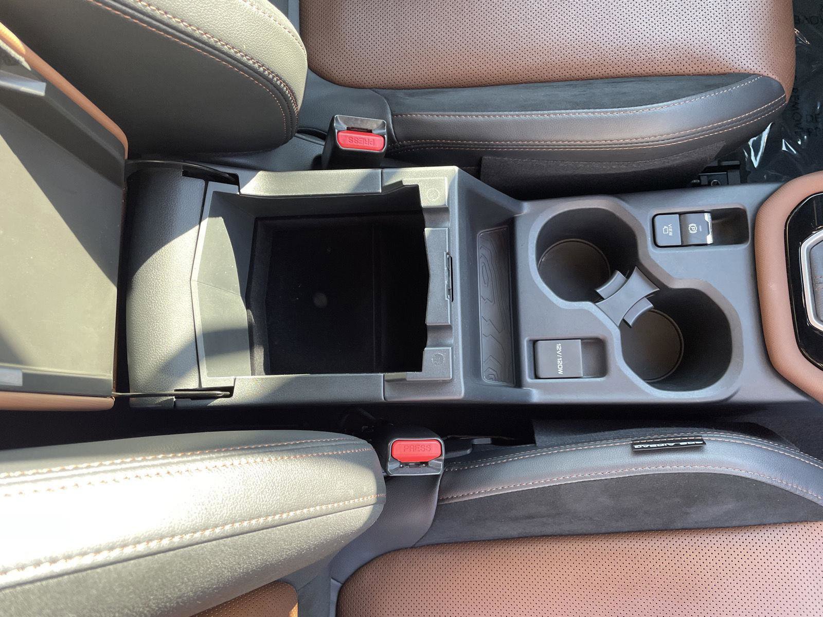 Certified 2025 Subaru Forester Touring AWD/4WD image 8