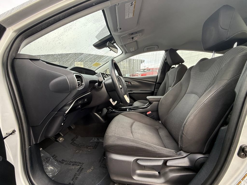 Used 2018 Toyota Prius Prime Plus FWD image 22