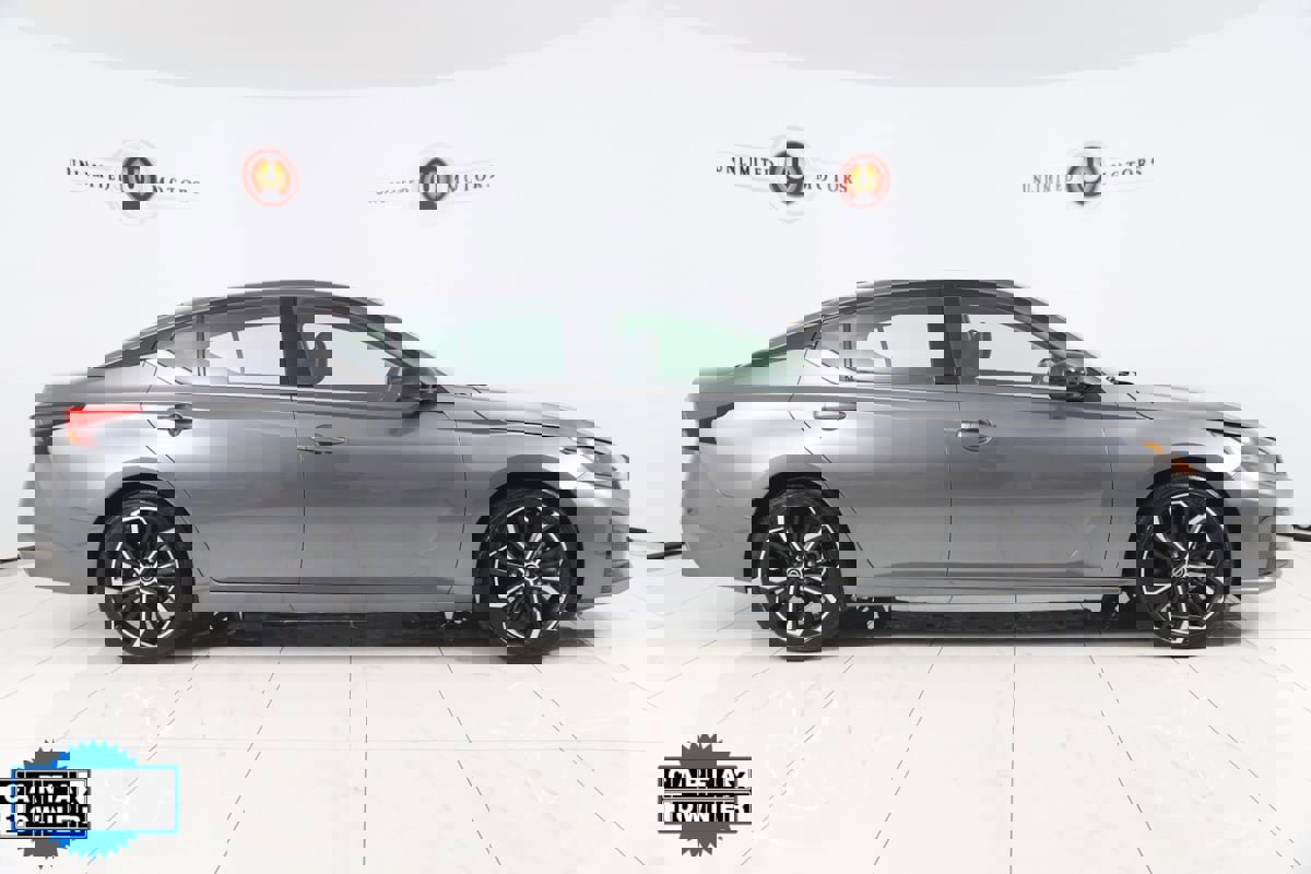 Used 2023 Nissan Altima 2.5 SR image 2