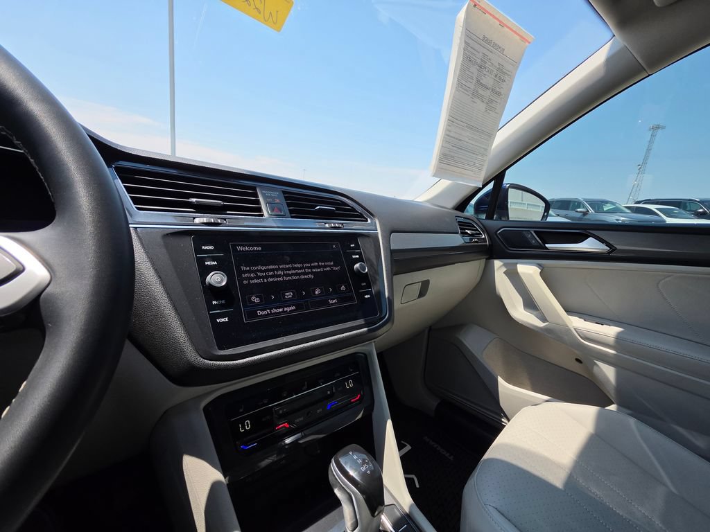 Used 2023 Volkswagen Tiguan SE FWD image 13