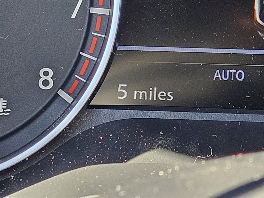 New 2025 Nissan Pathfinder SV w/ SV Premium Package image 29