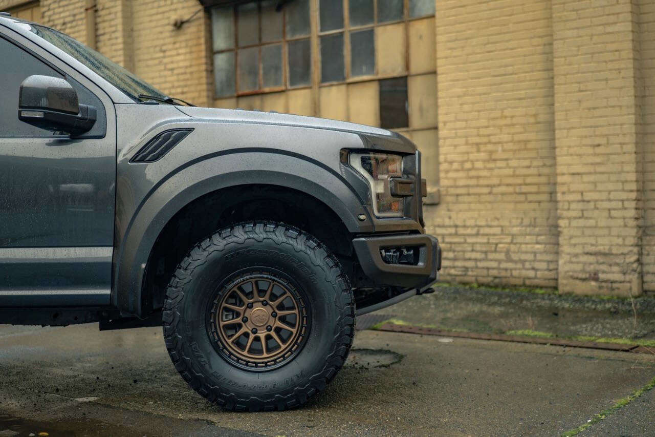 Used 2017 Ford F150 Raptor w/ Equipment Group 802A Luxury image 49