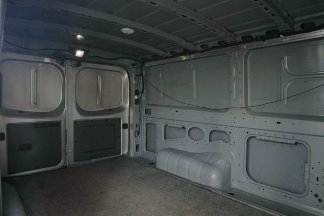 Used 2021 Nissan NV 1500 S image 31