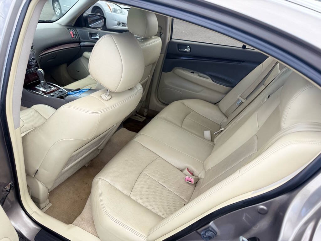 Used 2011 INFINITI G37 x Sedan w/ Premium Pkg AWD/4WD image 16