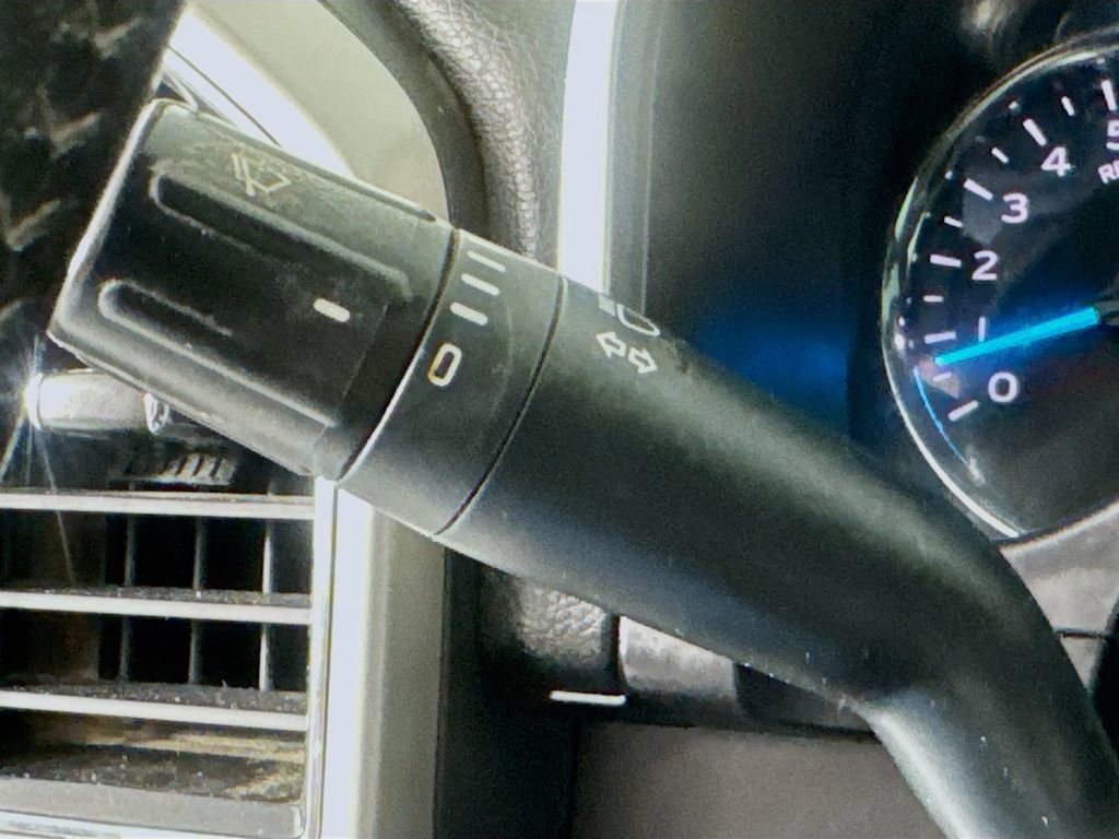 Used 2017 Ford F150 Lariat image 12