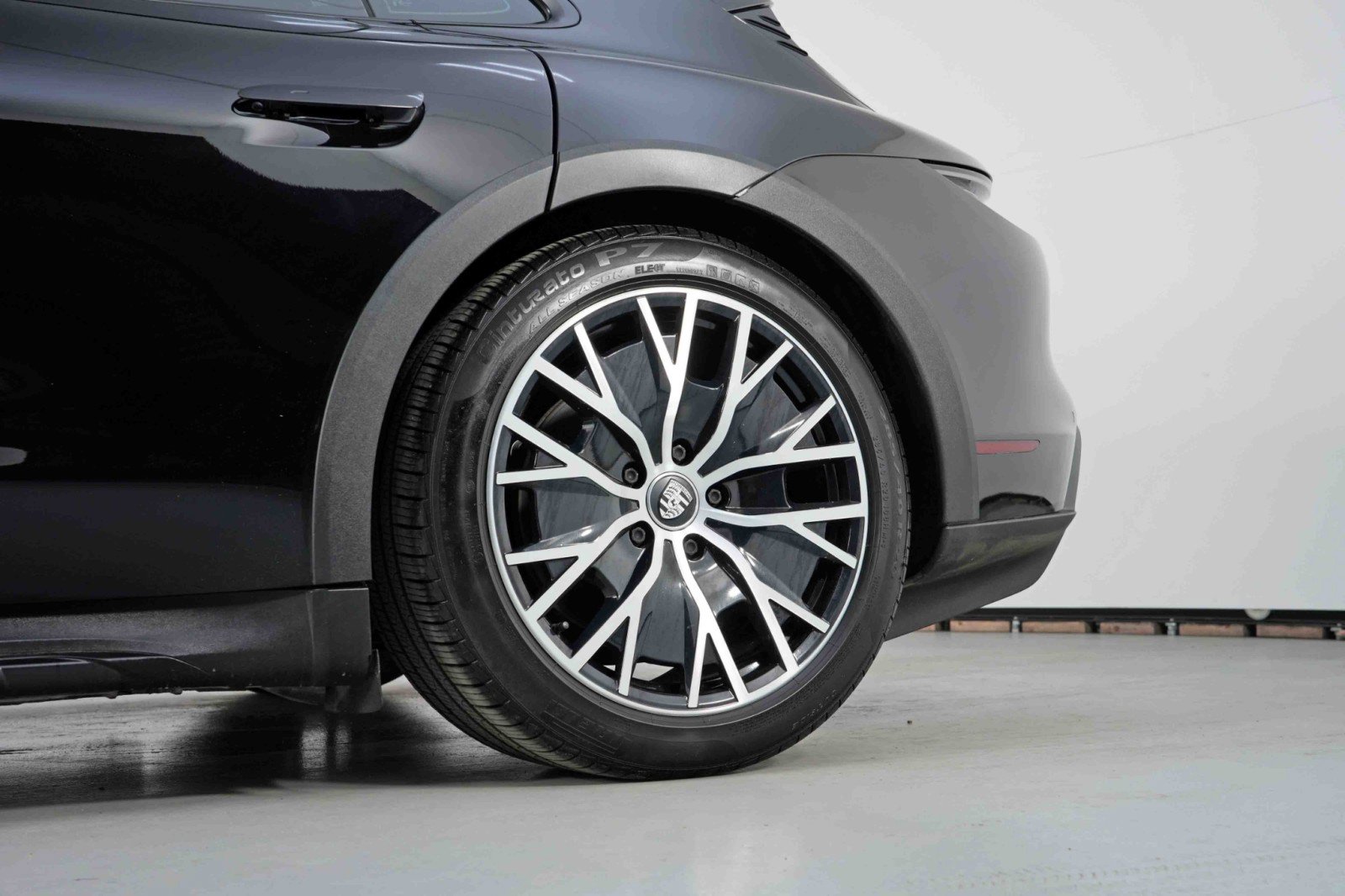 Used 2023 Porsche Taycan 4 Cross Turismo w/ Premium Package image 55