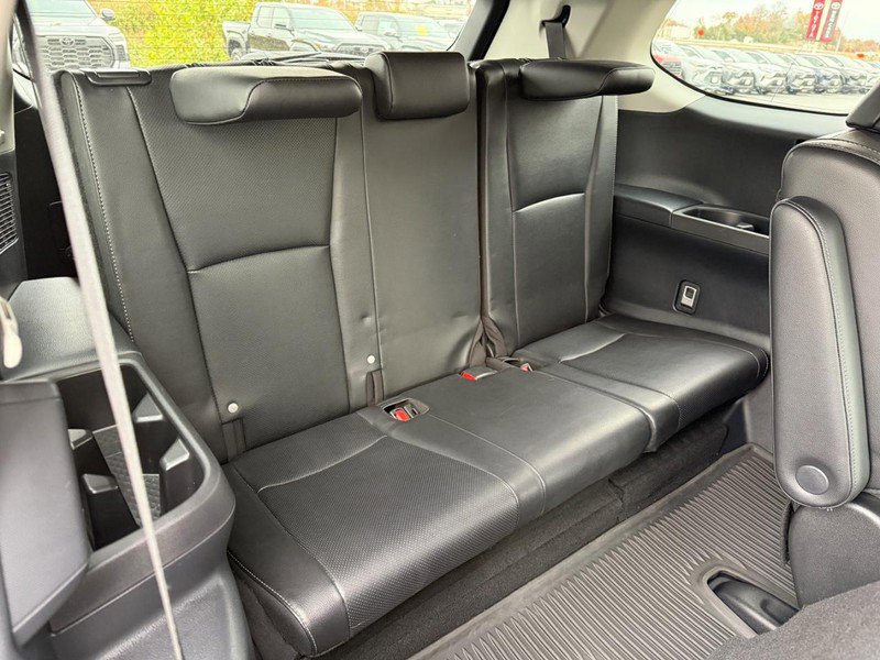 Used 2024 Toyota Grand Highlander AWD image 11