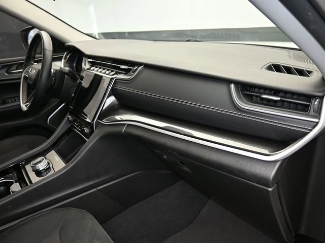 Used 2022 Jeep Grand Cherokee L Laredo w/ Luxury Tech Group I image 41