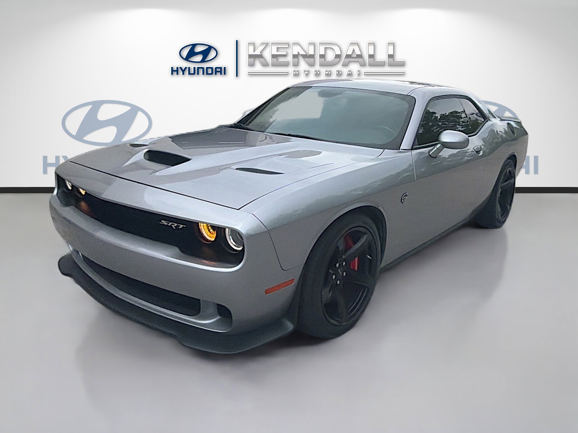 Used 2017 Dodge Challenger SRT Hellcat RWD image 3