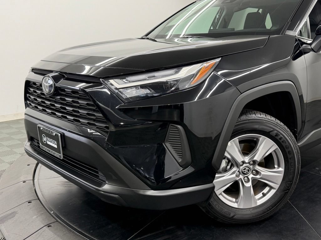Certified 2025 Toyota RAV4 XLE w/ Convenience Package FWD image 4