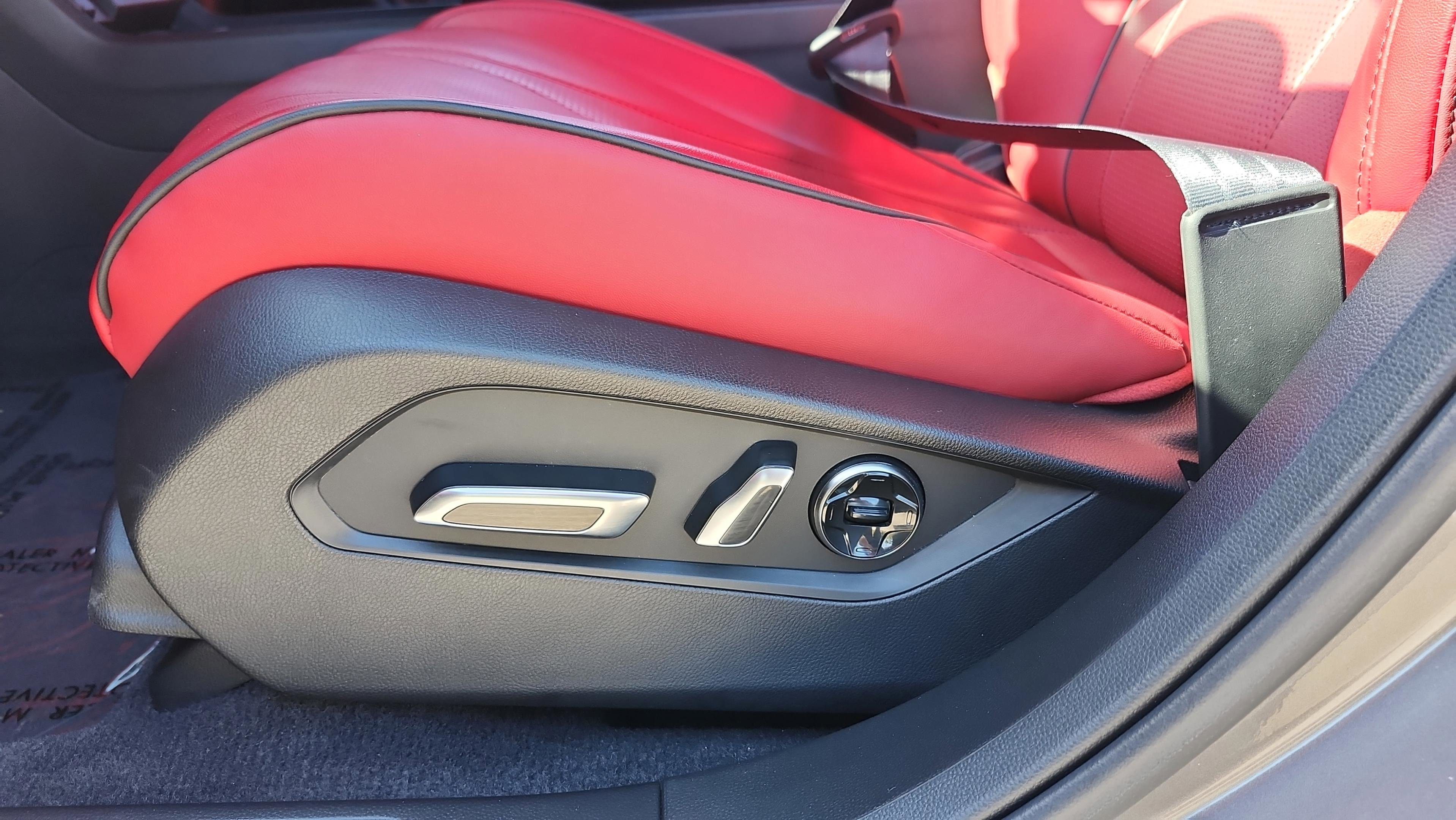 Used 2025 Acura RDX A-Spec image 10