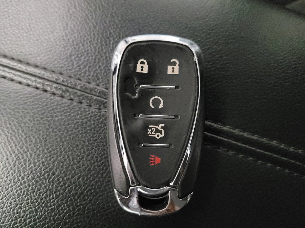 Used 2023 Chevrolet Malibu LT FWD image 32