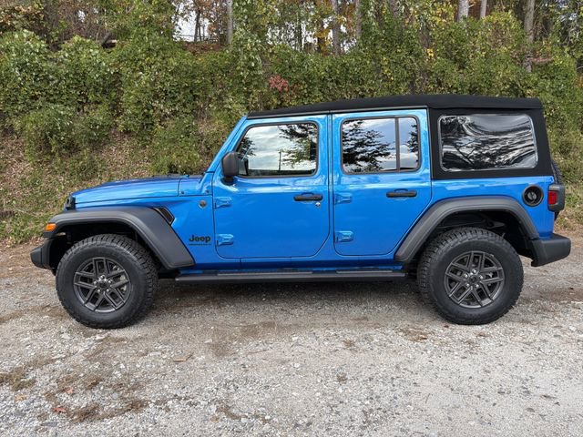 Used 2024 Jeep Wrangler Sport S image 8