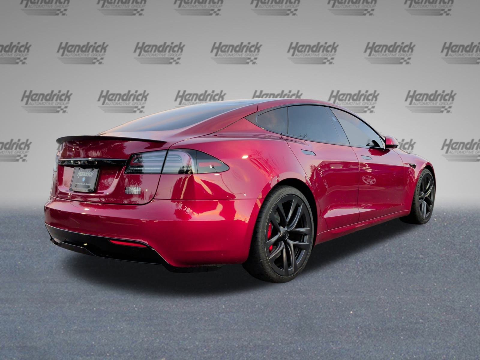 Used 2023 Tesla Model S Plaid image 9