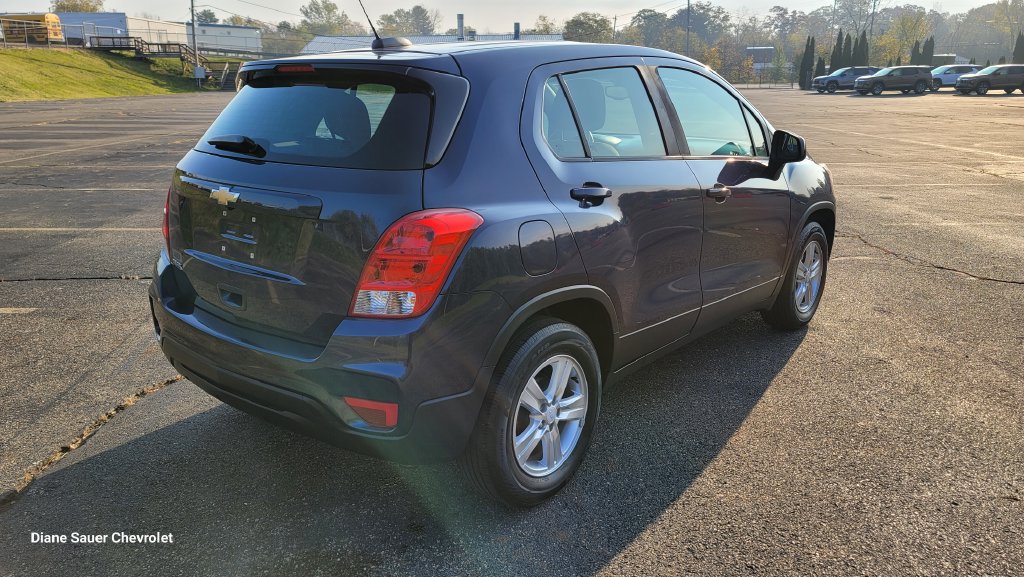 Used 2019 Chevrolet Trax LS FWD image 12