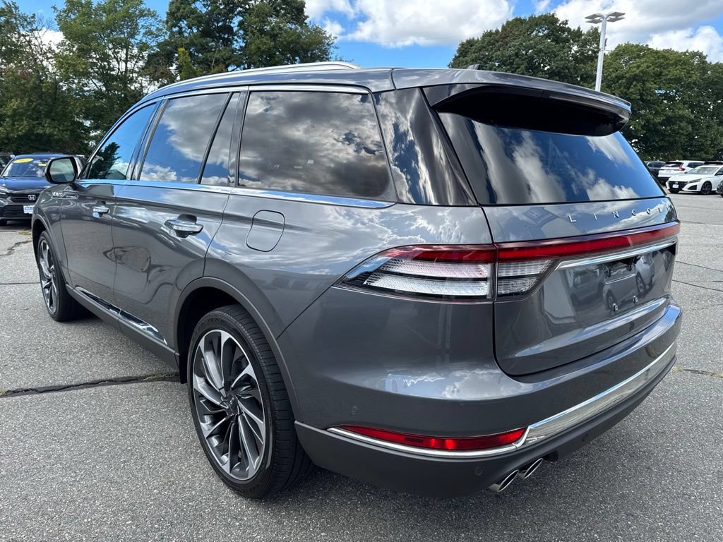 Used 2023 Lincoln Aviator Reserve AWD/4WD image 4