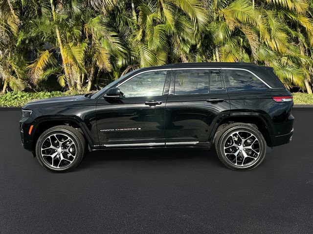 Used 2025 Jeep Grand Cherokee Summit image 8