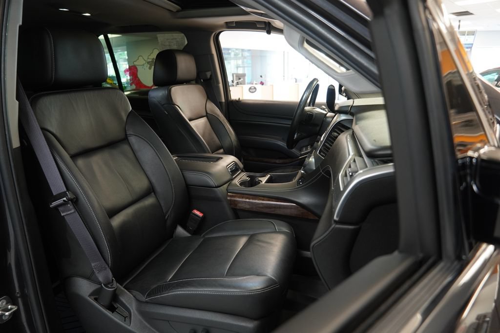 Used 2017 Chevrolet Tahoe LT w/ Luxury Package AWD/4WD image 40