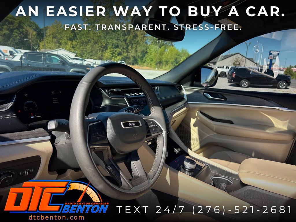 Used 2024 Jeep Grand Cherokee L Limited AWD/4WD image 10