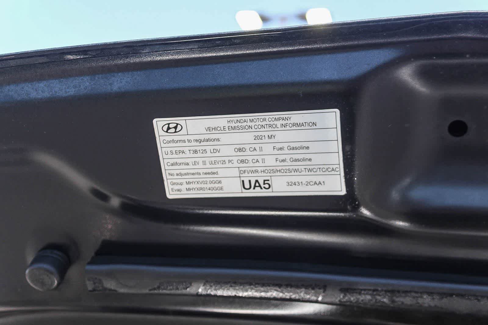 Used 2021 Genesis G70 2.0T RWD image 37